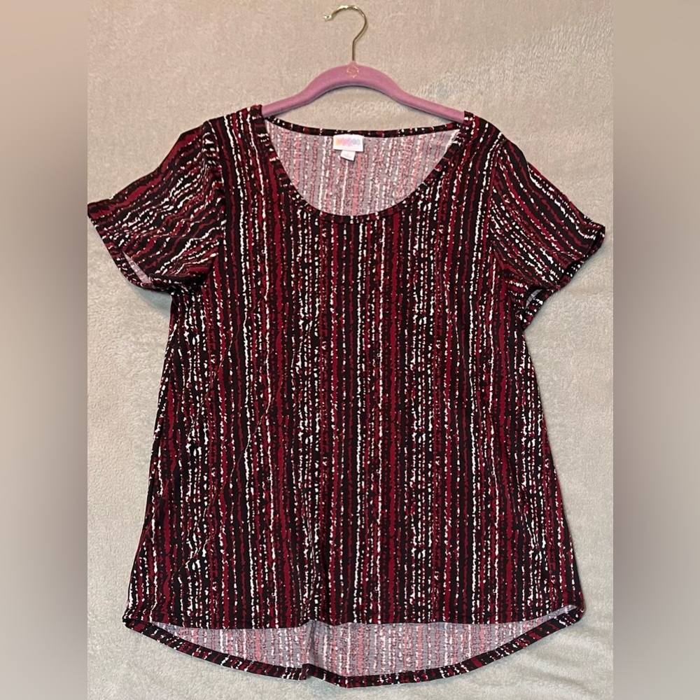 Lularoe Classic_T Burgundy,black and white sparkle size L